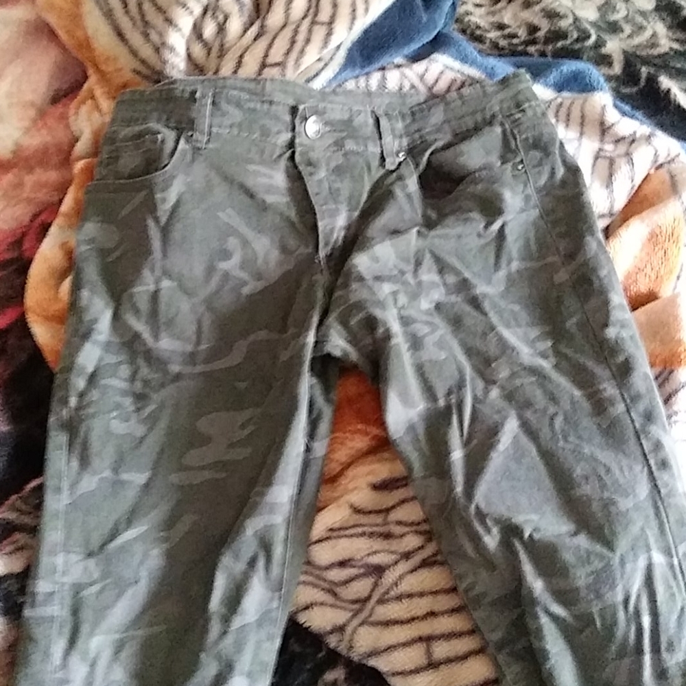 Camo pants